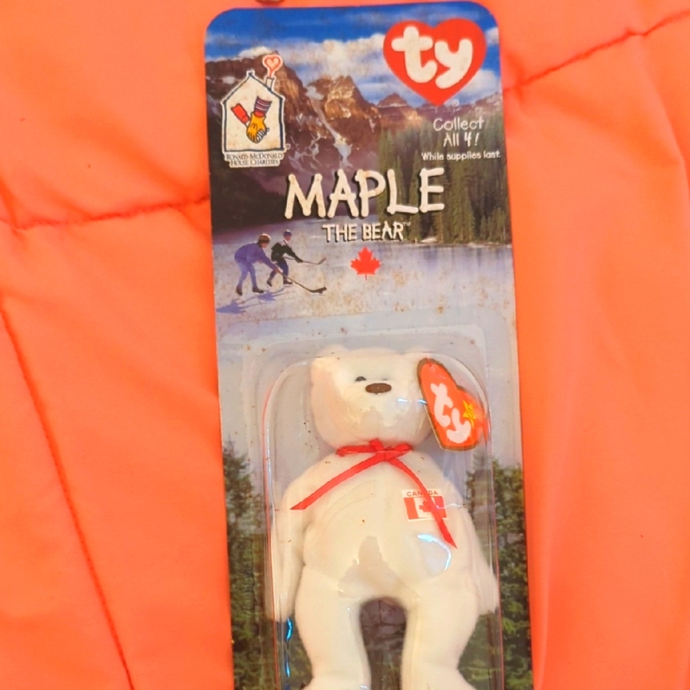 Ty Maple the BearWhite Collectible $
